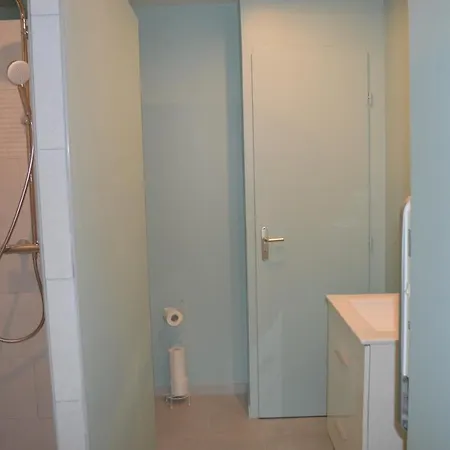 Aux Thermes Apartment